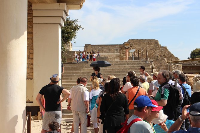 Crete Minoan Discovery Tour With Knossos Palace, Heraklion, and Live Dance Show - Traditional Minoan Appetizers