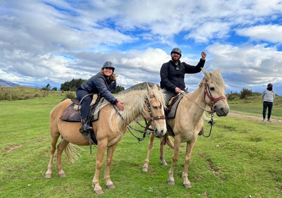 Cusco: Horseback Riding Tour the Temple of the Moon - Inclusions