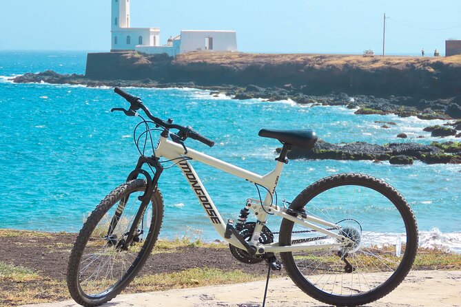 Daily Bike Rental in Santiago Island - Location and Transportation Details