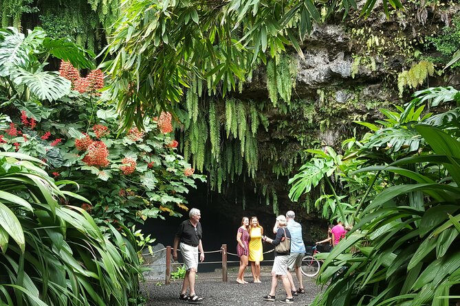 Day Tour to Teahupoo Along Tahitis West Coast, Private Personalised Small Group - Reviews and Recommendations