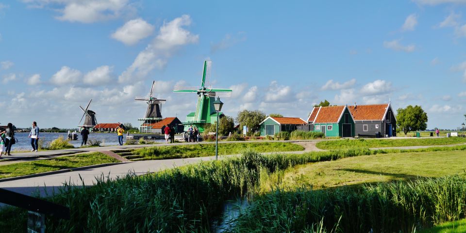 Day Trip to Zaanse Schans, Volendam and Marken - Experience Insights