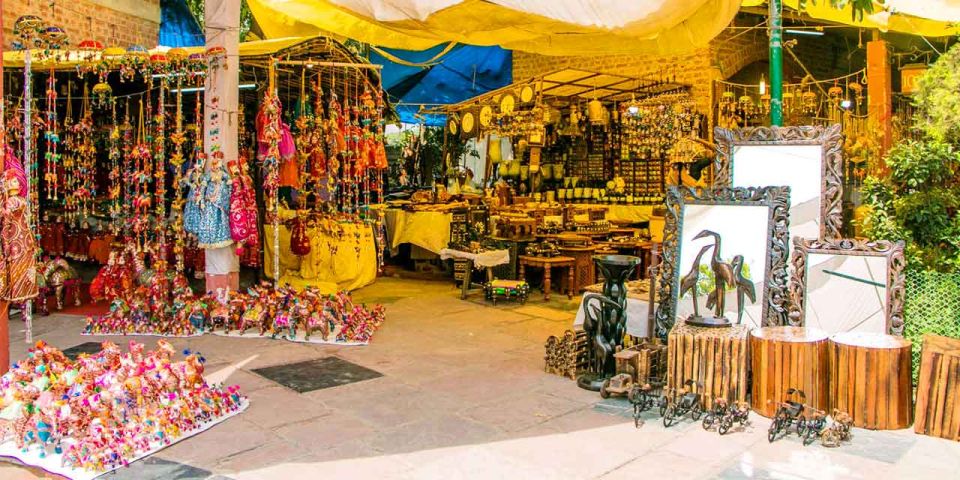 Delhi Shopping Tour With Guide - Shopping Experience in Chandni Chowk