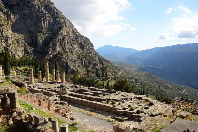 Delphi and Hosios Loukas Monastery Full-Day Trip With Wi-Fi  - Athens - Transportation Details