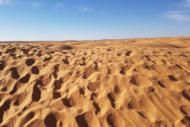 Door of the Tunisian Desert Ksar Ghilane and Matmata: Full One Day - Highlights of Ksar Ghilane Oasis