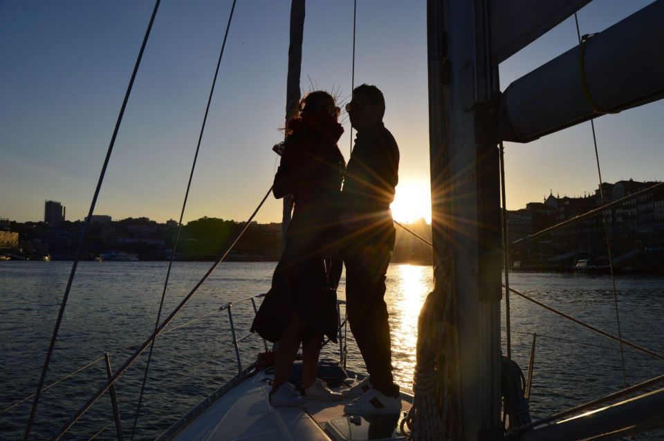 Douro River - Cruising Sail Boat - Exclusive Tour (2hours) - Tour Description