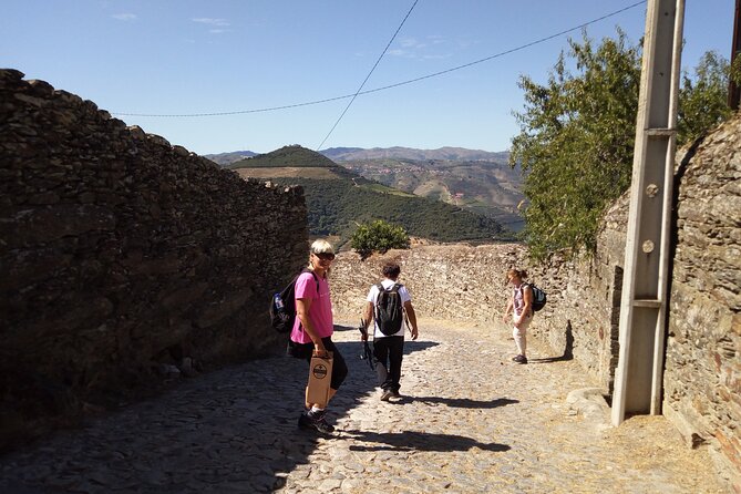 Douro Valley Private Hike&Picnic - Meeting Point and Time