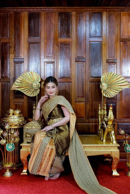 Dress in Thai Costume and Photoshoot at Thai Wooden House - Booking Information