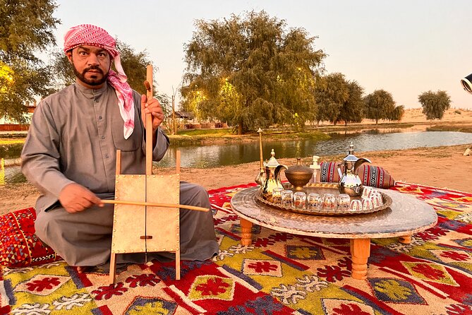 Dubai: Al Marmoom Oasis Vintage Safari With Camels, Stargazing & Bedouin Dinner - Meeting and Pickup Details