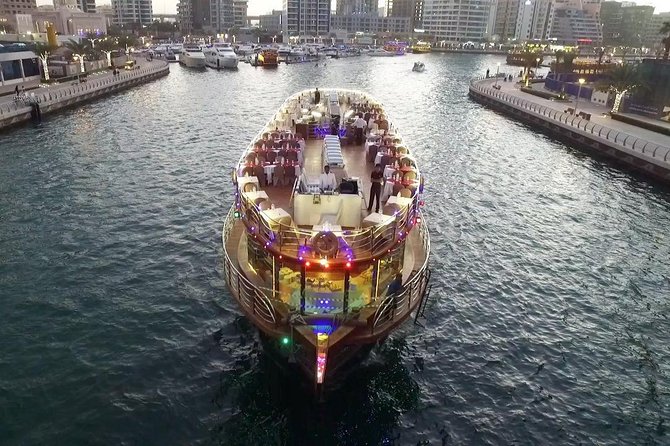 Dubai Marina Dinner Cruise With Live Shows - Customer Feedback