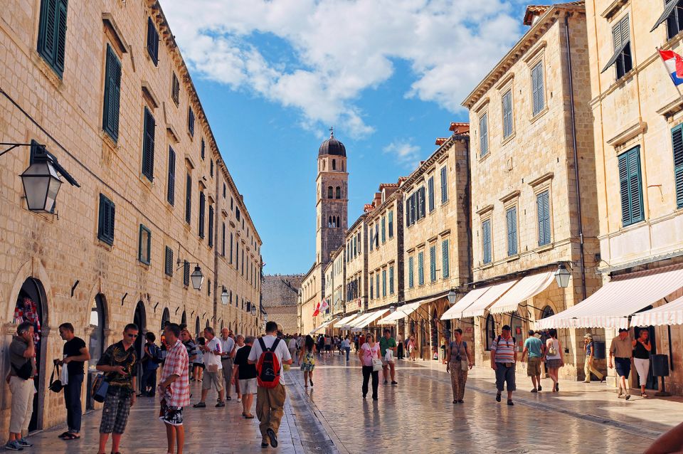 Dubrovnik: Cable Car, Walking Tour and City Walls Combo - Participant Selection and Meeting Point