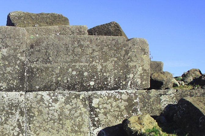 Easter Island Moai Archaeology Tour: Ahu Akivi, Ahu Tahai and Puna Pauâ Quarry. - Tour Highlights