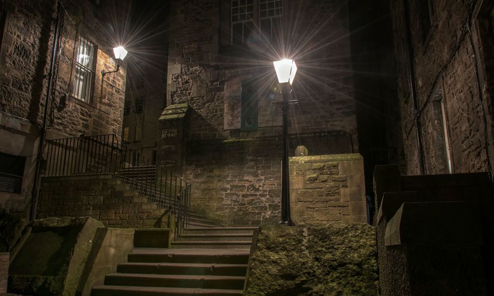 Edinburgh: 2-Hour Ghost Tour in Spanish - Pricing and Booking Options