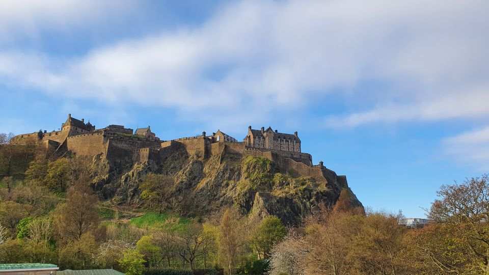 Edinburgh Castle: Highlights Tour With Tickets, Map & Guide - Inclusions