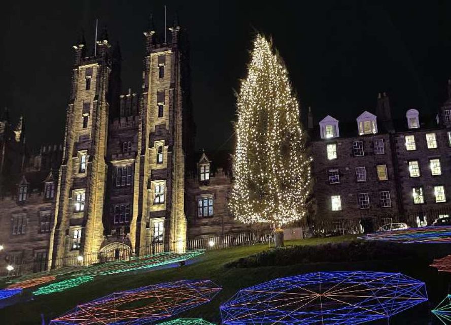 Edinburgh: Christmas Walking Tour With Gingerbread Treat - Highlights