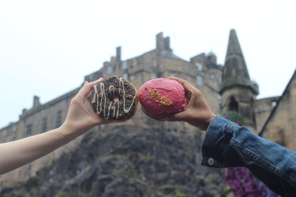 Edinburgh: Holiday Donut Adventure Tour - Experience Highlights