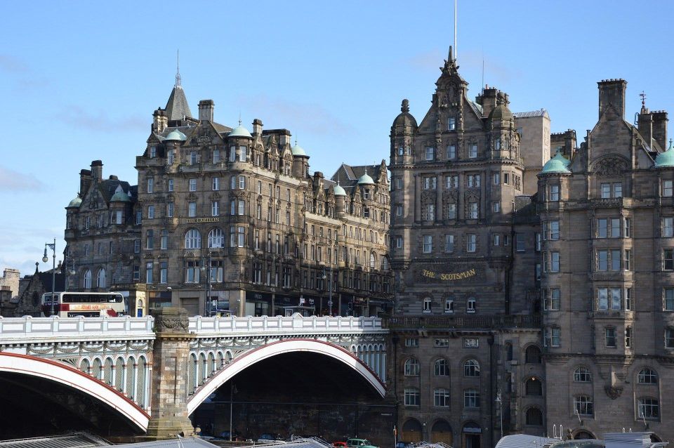 Edinburgh & Scottish Borders: Interactive Guidebook - Destination Exploration