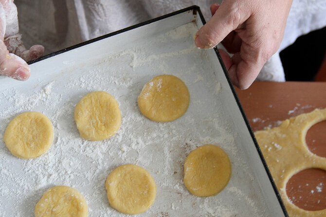 Empanadas and Alfajores Cooking Experience in Buenos Aires - Group Size and Booking