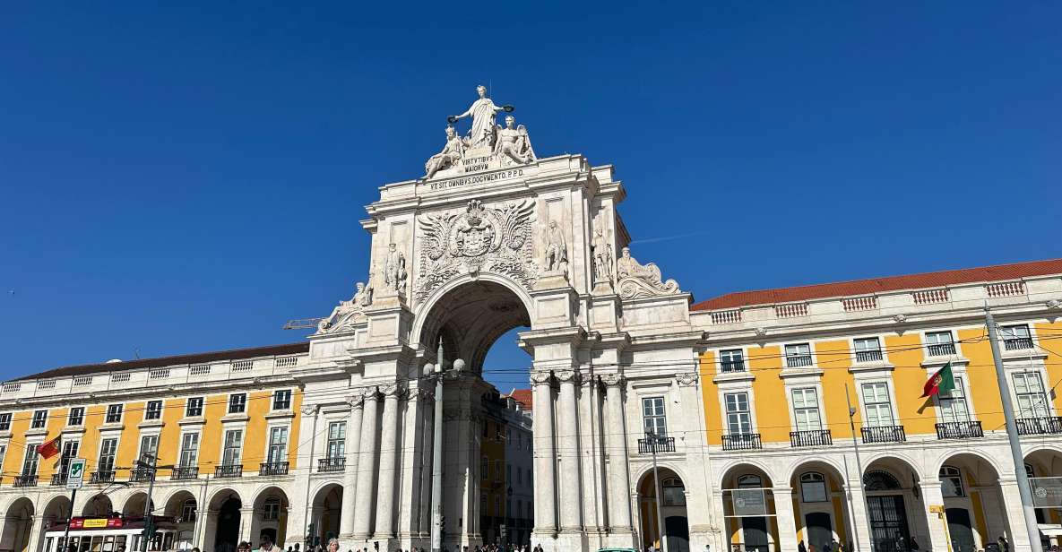 Essential Lisbon:Guided Tour W/ Rua Augusta Viewpoint Ticket - Tour Experience