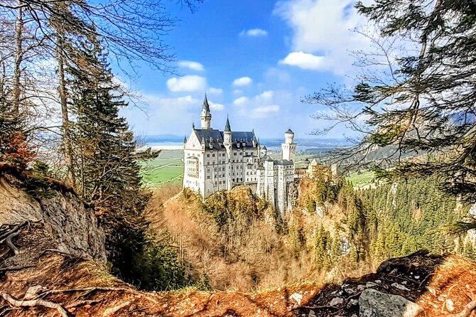 EXCLUSiVE Skip-The-Crowds Neuschwanstein and Linderhof Castle Tour From Munich Incl. TICKETS - Tour Highlights and Options