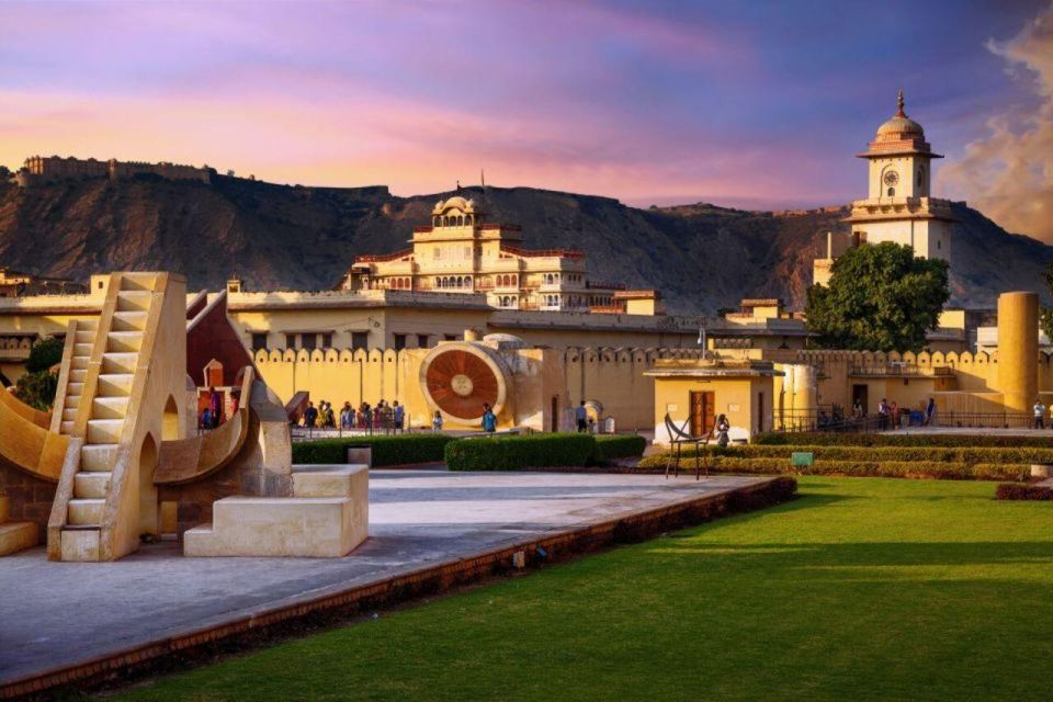 Experience Jaipur Like Never Before - Inclusions
