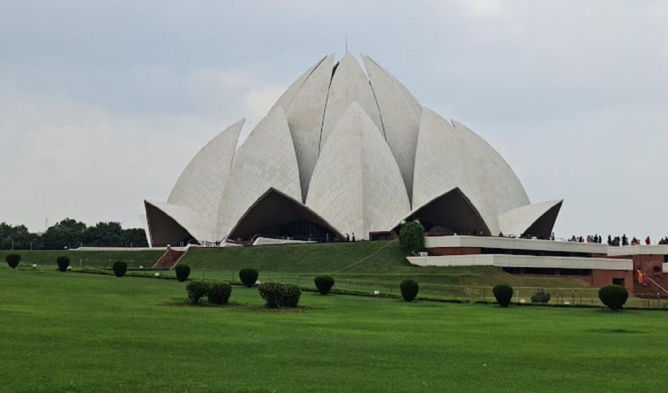 Explore Old And New Delhi City Tour (With Agra Drop Otions) - New Delhi Sightseeing