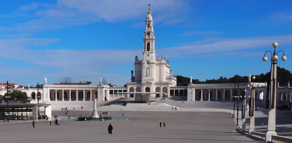 Fátima :The Most Important Religious Cathedral in Portugal - Religious Significance