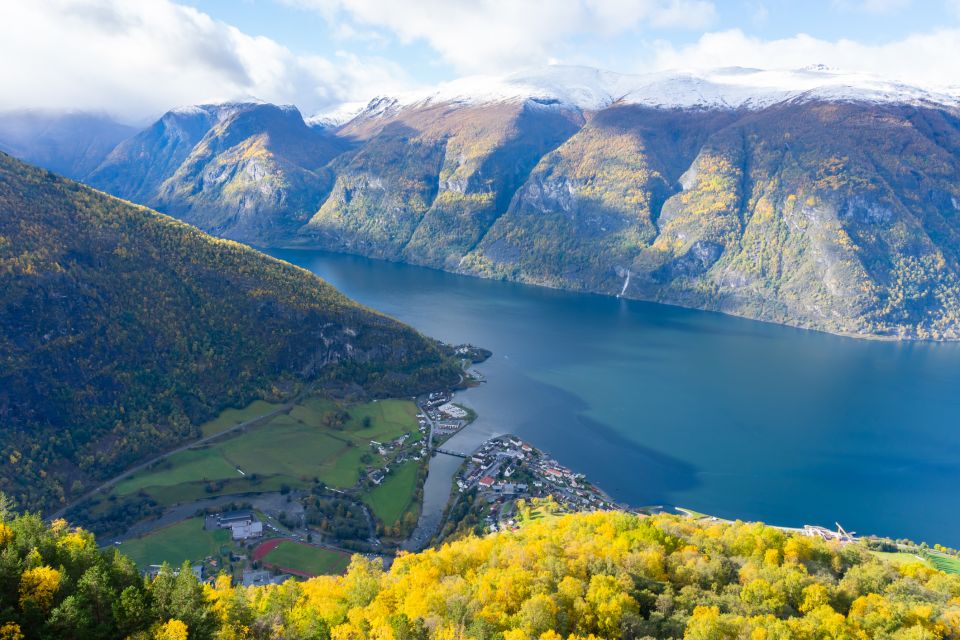 Flam: Spectacular Stegastein Viewpoint Tour With Shuttle Bus - Key Points