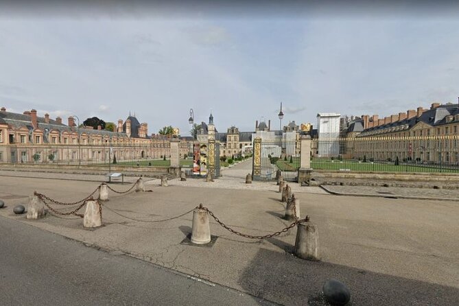 Fontainebleau Palace : Private Guided Tour - Participant Eligibility
