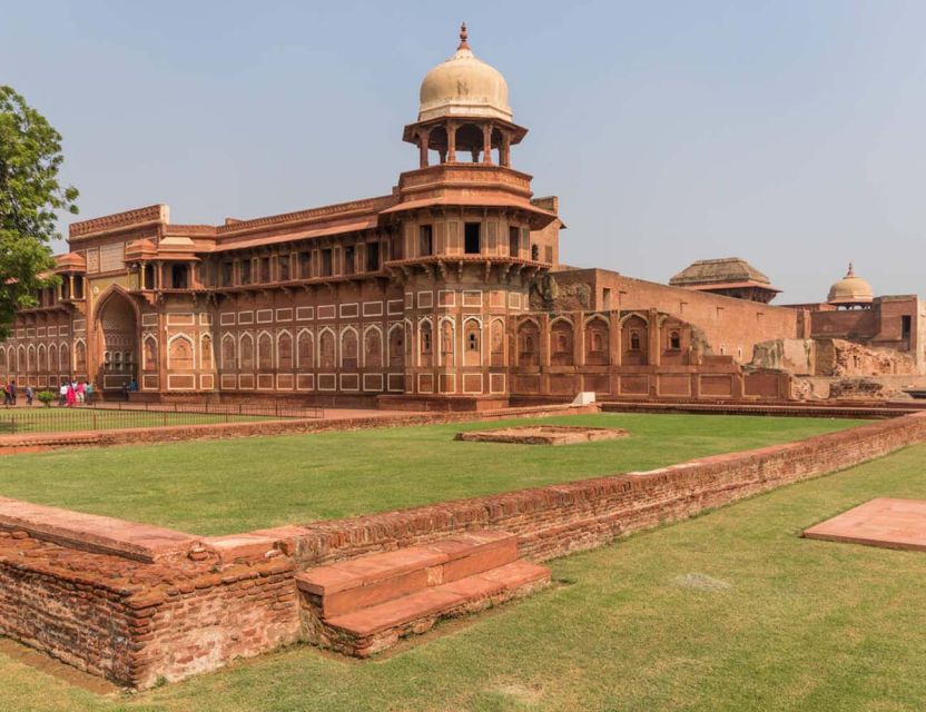 From Agra: Sunrise Half Day Tour of Taj Mahal With Agra Fort - Sunrise Tour Itinerary