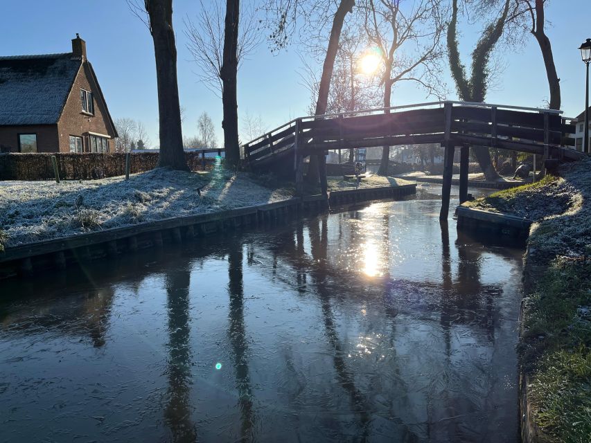 From Amsterdam: Giethoorn Small Group Tour With Boat Ride - Experience Highlights