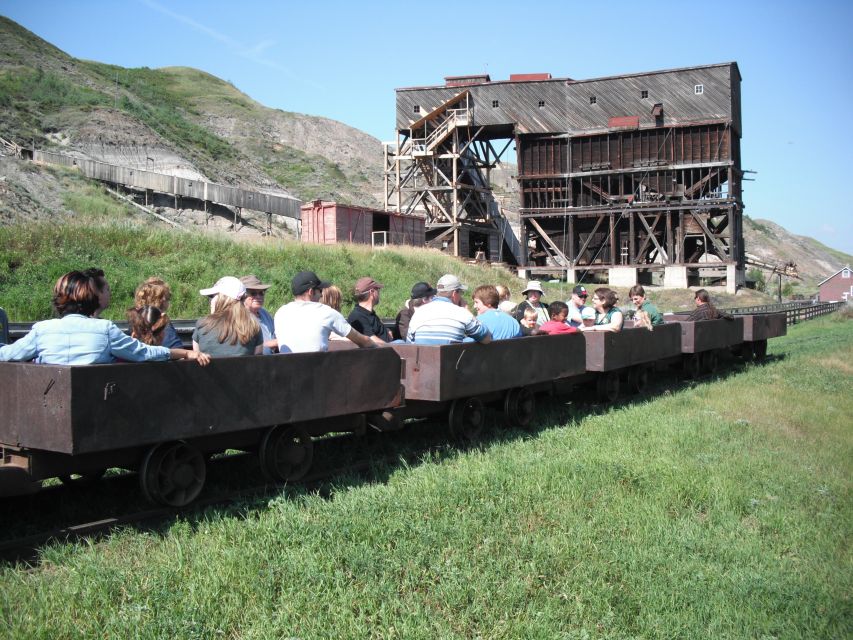 From Calgary: Drumheller and Badlands Tour - Meeting Point and Guide Reviews