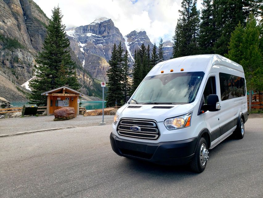 From Canmore/Banff: Sunrise at Moraine Lake - Guided Shuttle - Highlights of the Experience