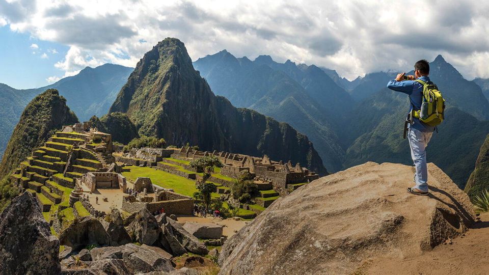 From Cusco: Train Ride and Guided Tour of Machu Picchu - Detailed Itinerary