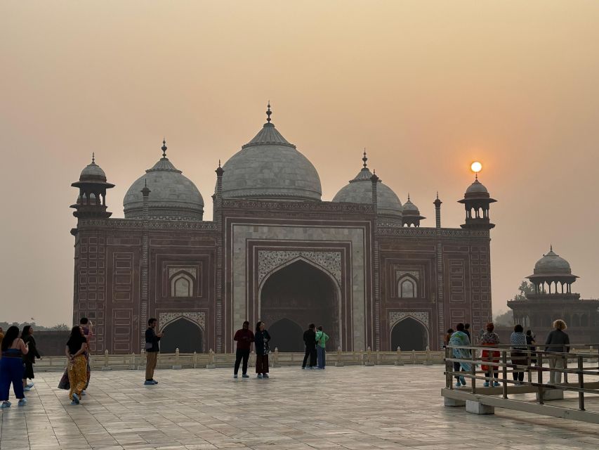 From Delhi: Private Taj Mahal, Agra Fort, and Baby Taj Tour - Detailed Itinerary