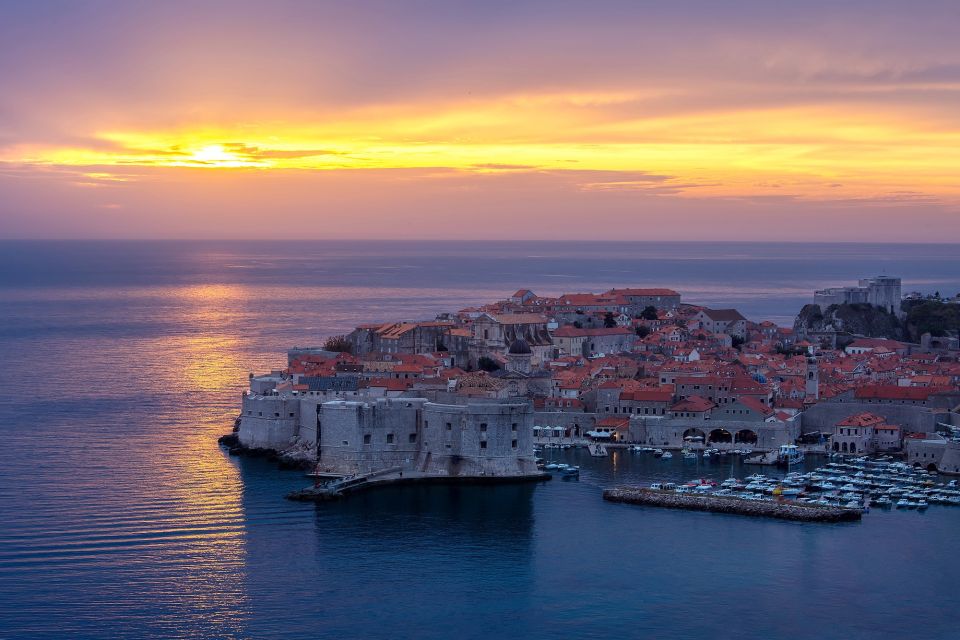 From Dubrovnik: Golden Hour Sunset Cruise With Free Drinks - Sightseeing and Sunset Views
