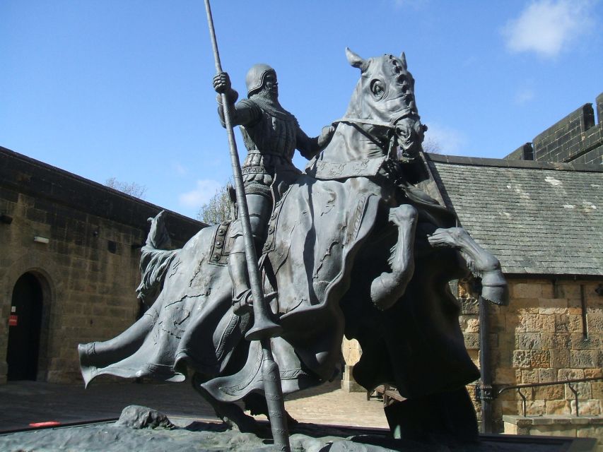 From Edinburgh: Alnwick Castle and Scottish Borders Day Tour - Review Summary