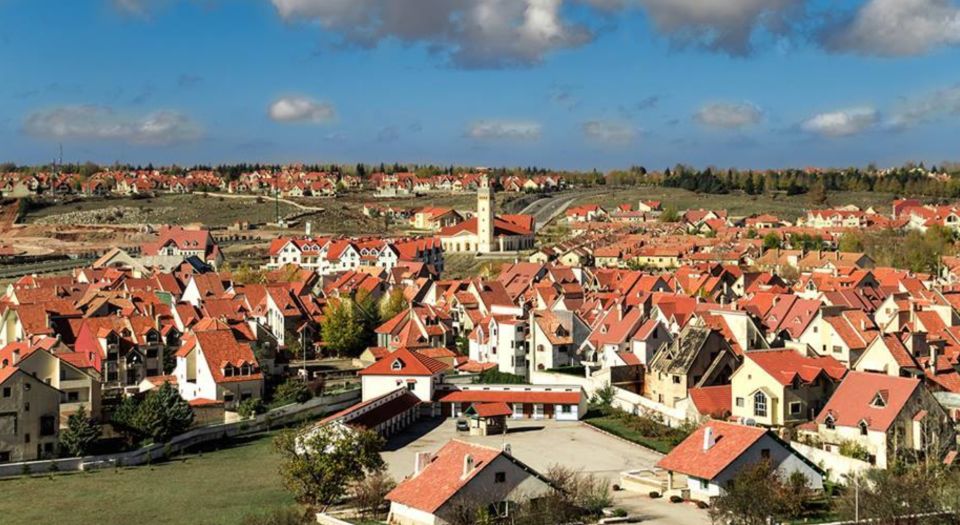 From Fez: Middle Atlas Day Trip With Ifrane National Park - Full Experience Description