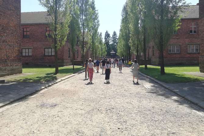 From Kraków: Auschwitz-Birkenau Guided Tour With Licensed Guide - Guide Expertise and Engagement