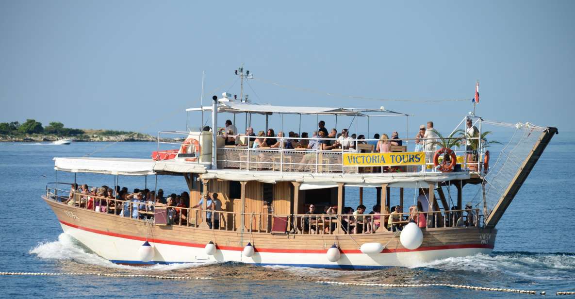 From Poreč: Evening Dolphin Cruise With Welcome Drink - Reservation and Payment Options