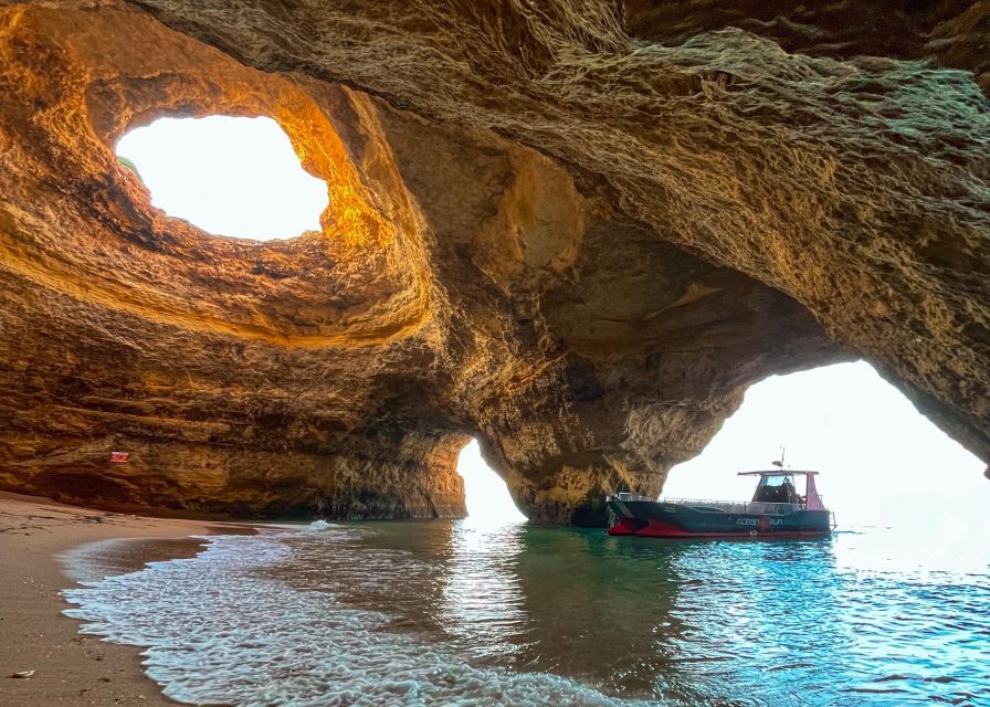 From Portimão: 2-Hour Catamaran Tour to Benagil Caves - Customer Satisfaction and Reviews