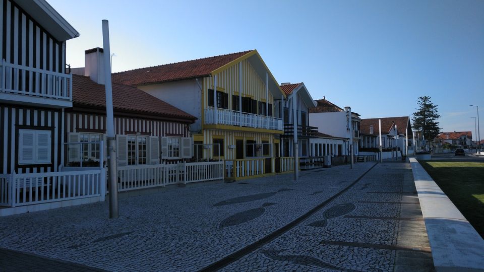 From Porto Private Tour Half Day in Aveiro and Costa Nova - Pickup and Itinerary Flexibility