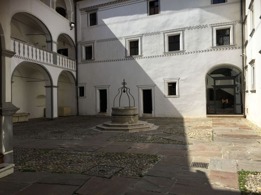 From Zagreb: Varazdin Baroque Town & Trakoscan Castle - Detailed Itinerary Overview