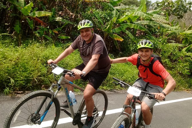 Full Day Cycling Amazing Chiangrai Countryside and the White Temple - White Temple Visit