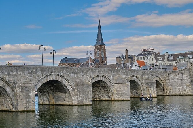 Full-Day Historical Tour in Maastricht From Amsterdam - Lunch and Refreshment Breaks