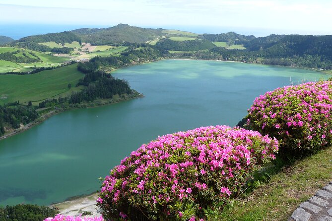 Full Day Private Tour West & East in São Miguel Island - Booking and Logistics