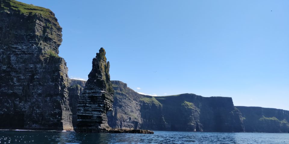 Galway: Cliffs Cruise, Aran Islands & Connemara Day Tour - Group Size & Transportation