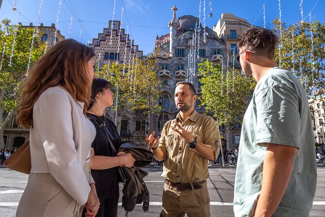 Gaudí Private Tour: Must-See Monuments & Hidden Gems of Modernism - Hidden Gems in Barcelona