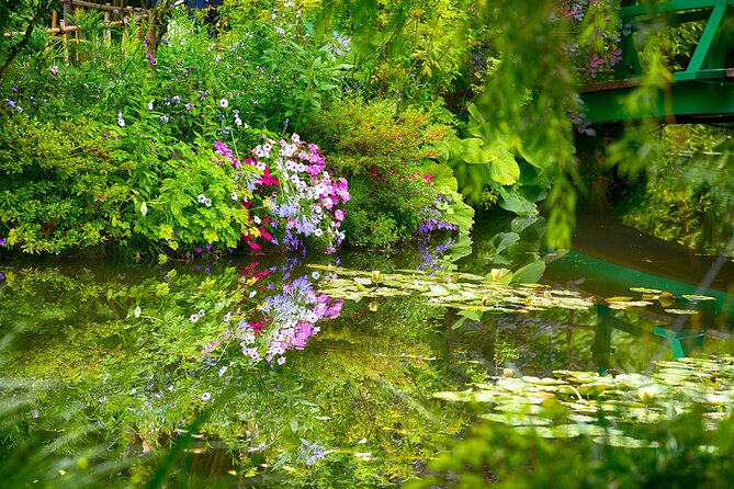 Giverny and Auvers Sur Oise Small Group Tour - Expert Guide Information