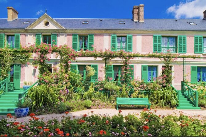 Giverny: Monets House & Gardens Private Guided Walking Tour - Accessibility Details