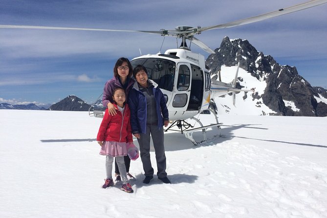 Glacier Galore Helicopter Scenic Flight From Milford Sound - Meeting Point and Logistics